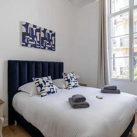 Luxury Renovated - Rue Hoche Apartment